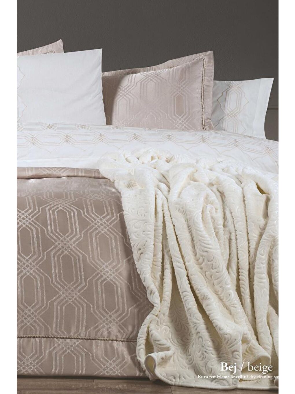 Aden 10 Parça Çeyiz Seti Bej