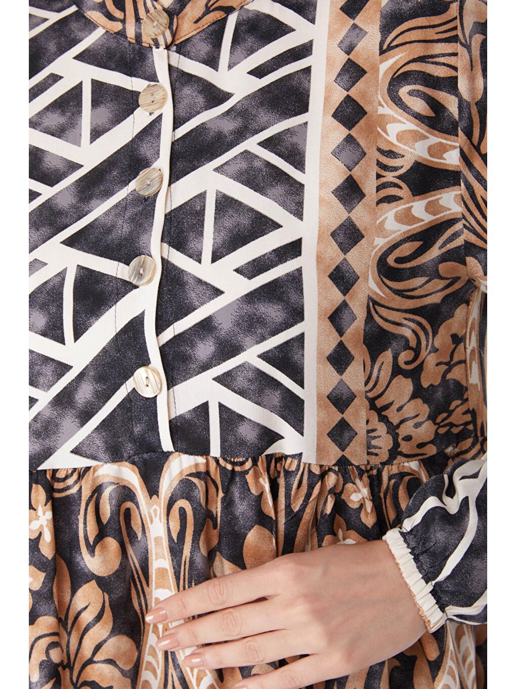 Hakim Yaka Kadın Siyah Desenli Ebise - 25196-5