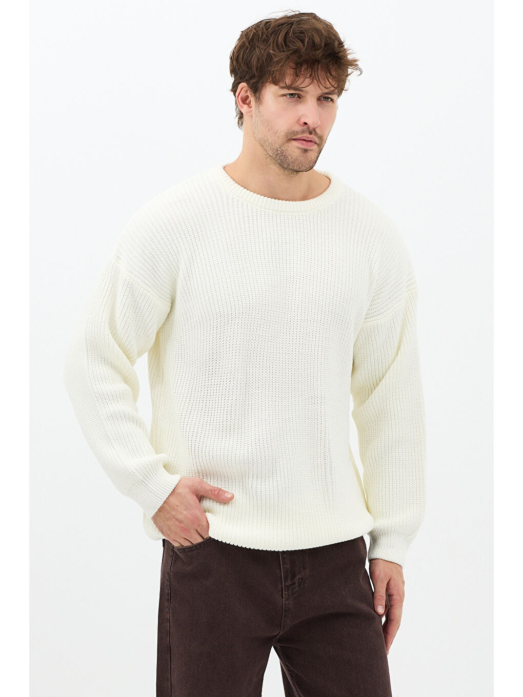 Erkek Beyaz Regular Fit Bisiklet Yaka Örgülü Triko-1