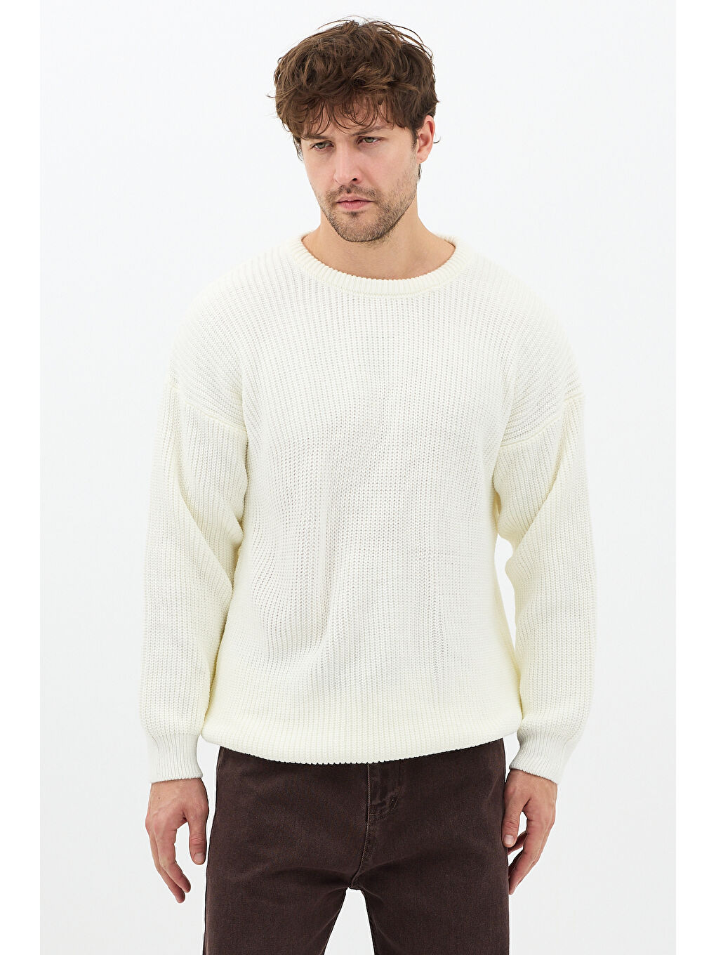 Erkek Beyaz Regular Fit Bisiklet Yaka Örgülü Triko-4