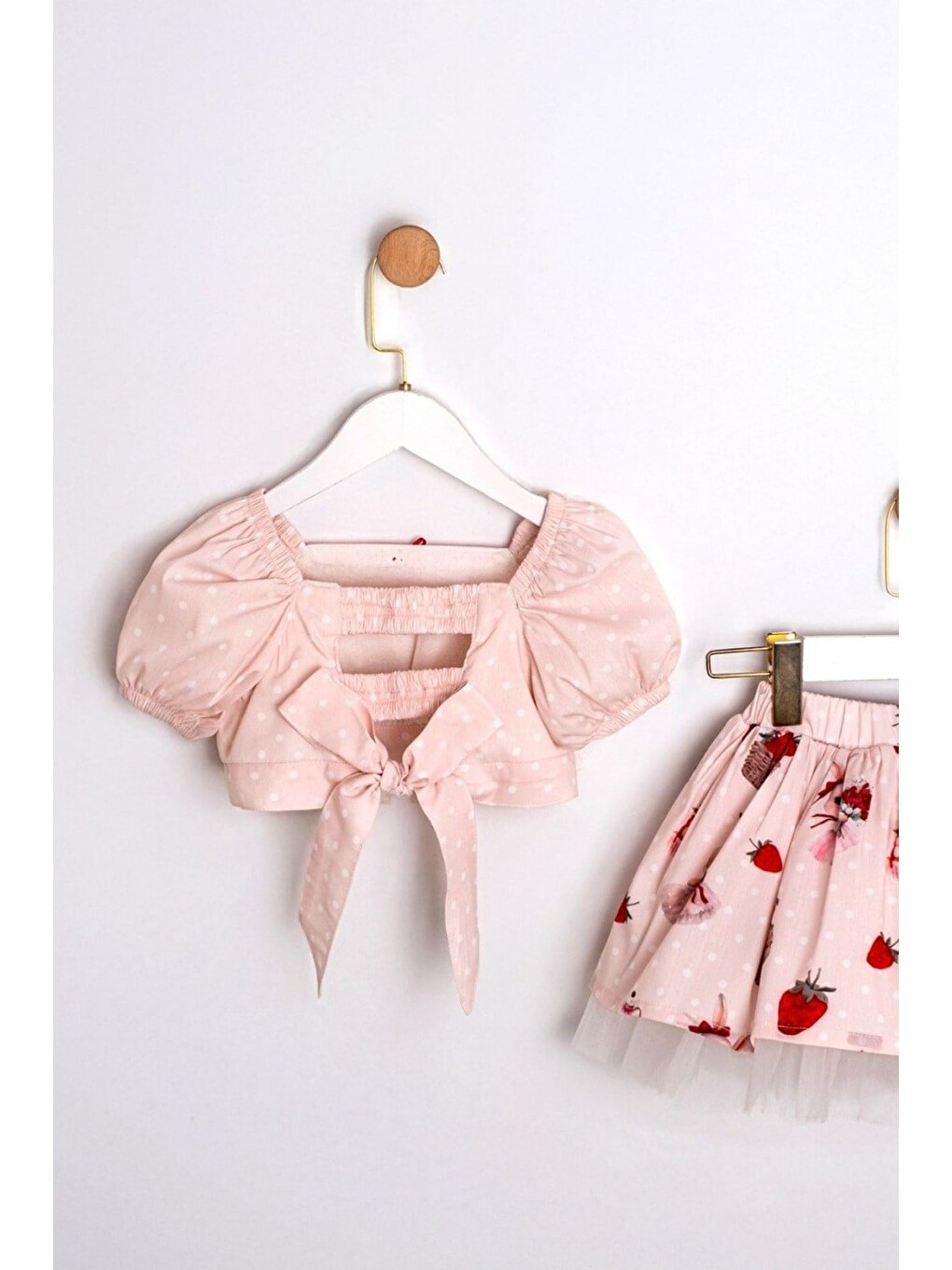 Pembe Kız Çocuk Çilek Ve Tavşan Desenli Crop Bluz Ve Etekli 2'Li Yazlık Takım-1