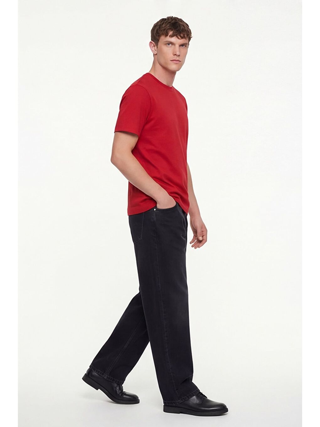 Erkek Kırmızı Normal Kesim Regular Fit %100 Pamuk Dokuma Bisiklet Yaka Basic T-Shirt-2