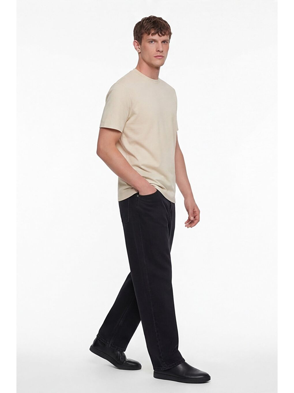 Ekru Erkek Koyu Krem Normal Kesim Regular Fit %100 Pamuk Dokuma Bisiklet Yaka Basic T-Shirt-2