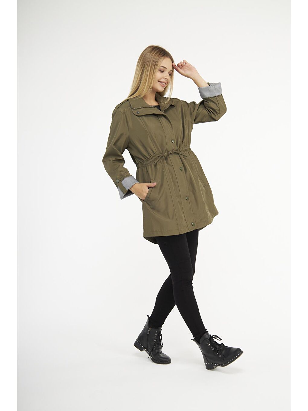 Haki Kadın Beli Büzgülü Kısa Düz Desenli Trençkot-3