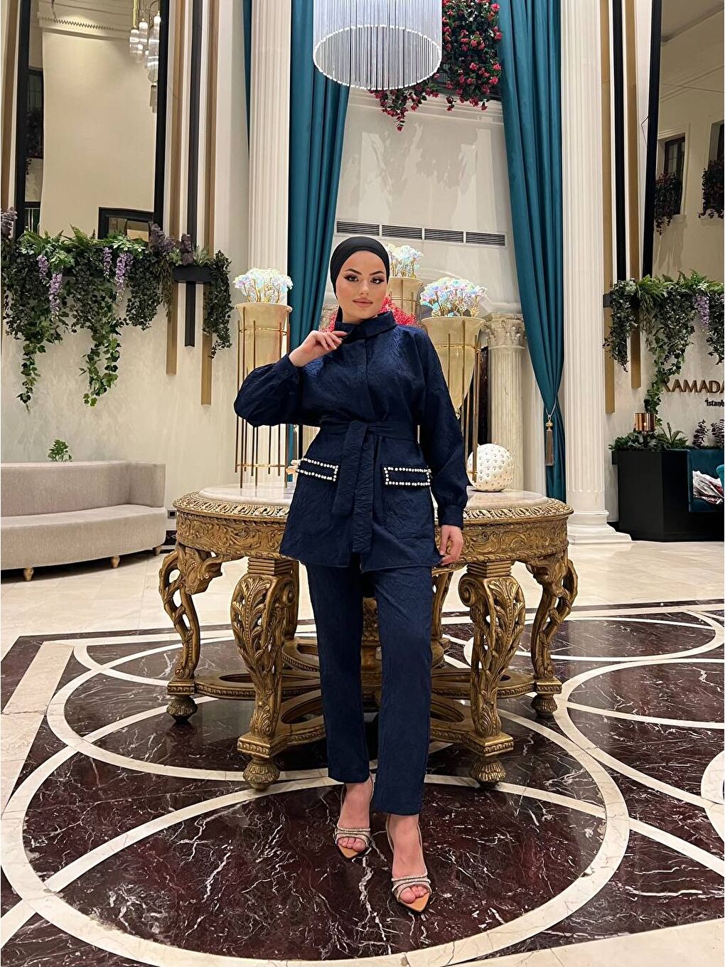 Lacivert Kadın Jakarlı Bel Kuşaklı Cep Taşlı Alt Üst Takım-1