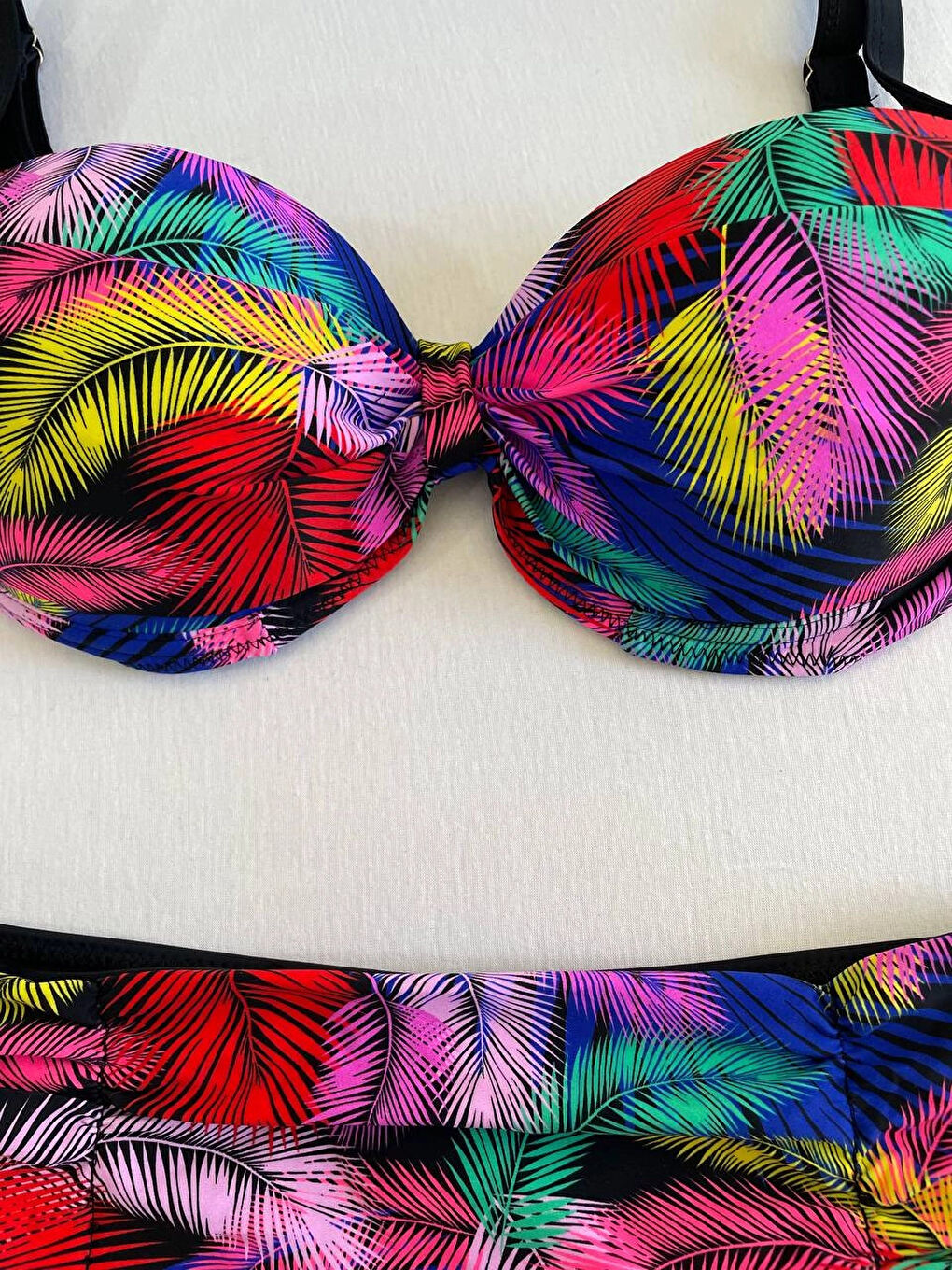 Kadın Siyah Sarı Kırmızı Çok Renk Desenli Astarlı Büyük Beden Bikini Takımı HZL25S-LC06-3