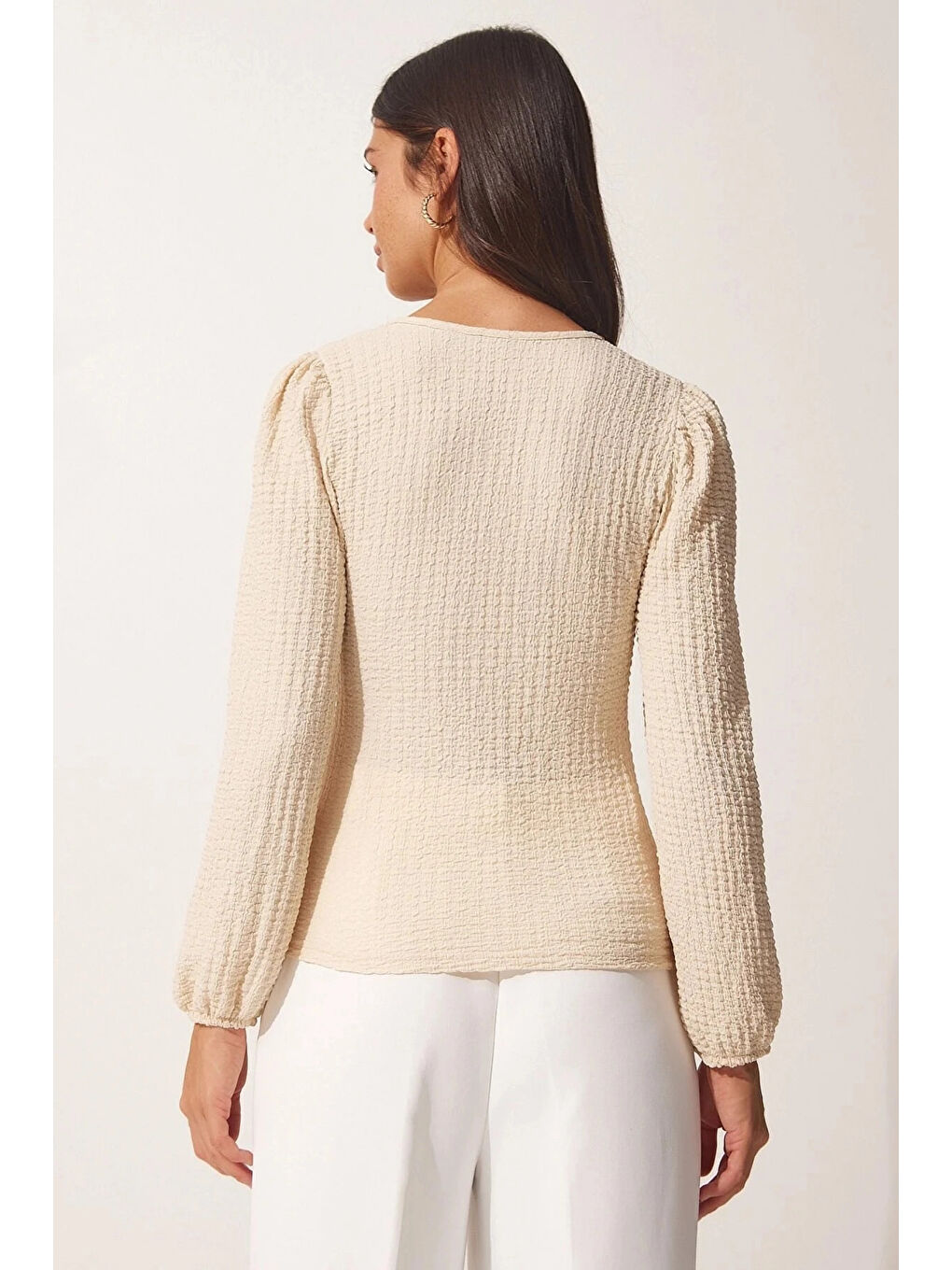 Ekru Kadın Açık Krem Balon Kol Dokulu Kare Yaka Trend Örme Bluz HZL23W-BD104421-4