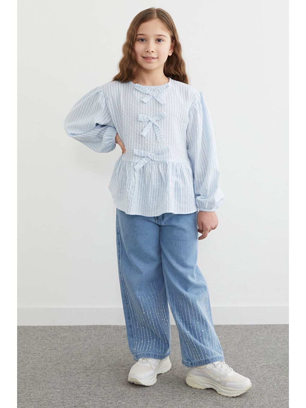 Mavi Fiyonk Detaylı Çizgili Kız Çocuk Bluz-2