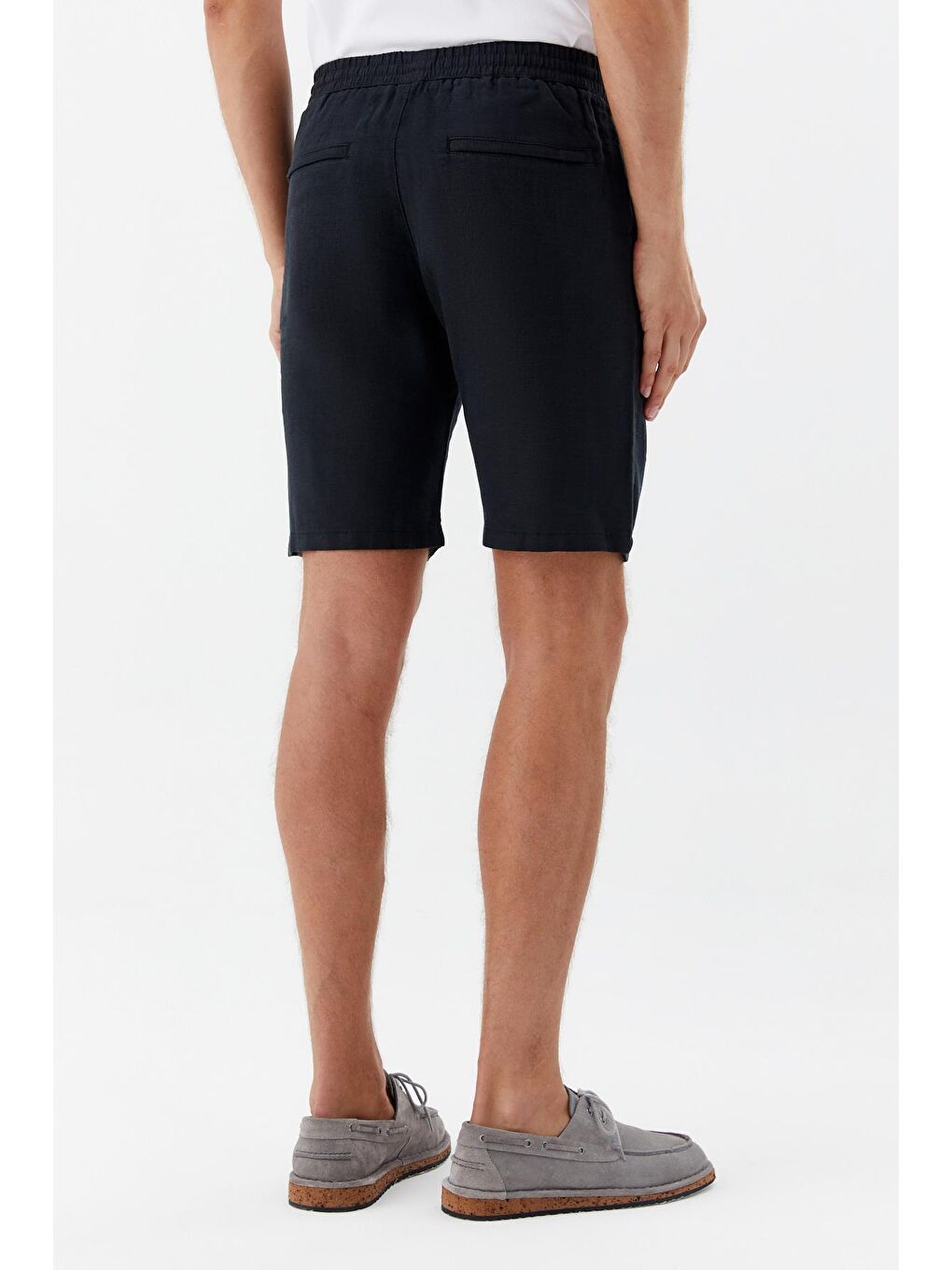 Erkek Siyah Regular Fit %100 Keten Lastikli Bel Bermuda Şort-4