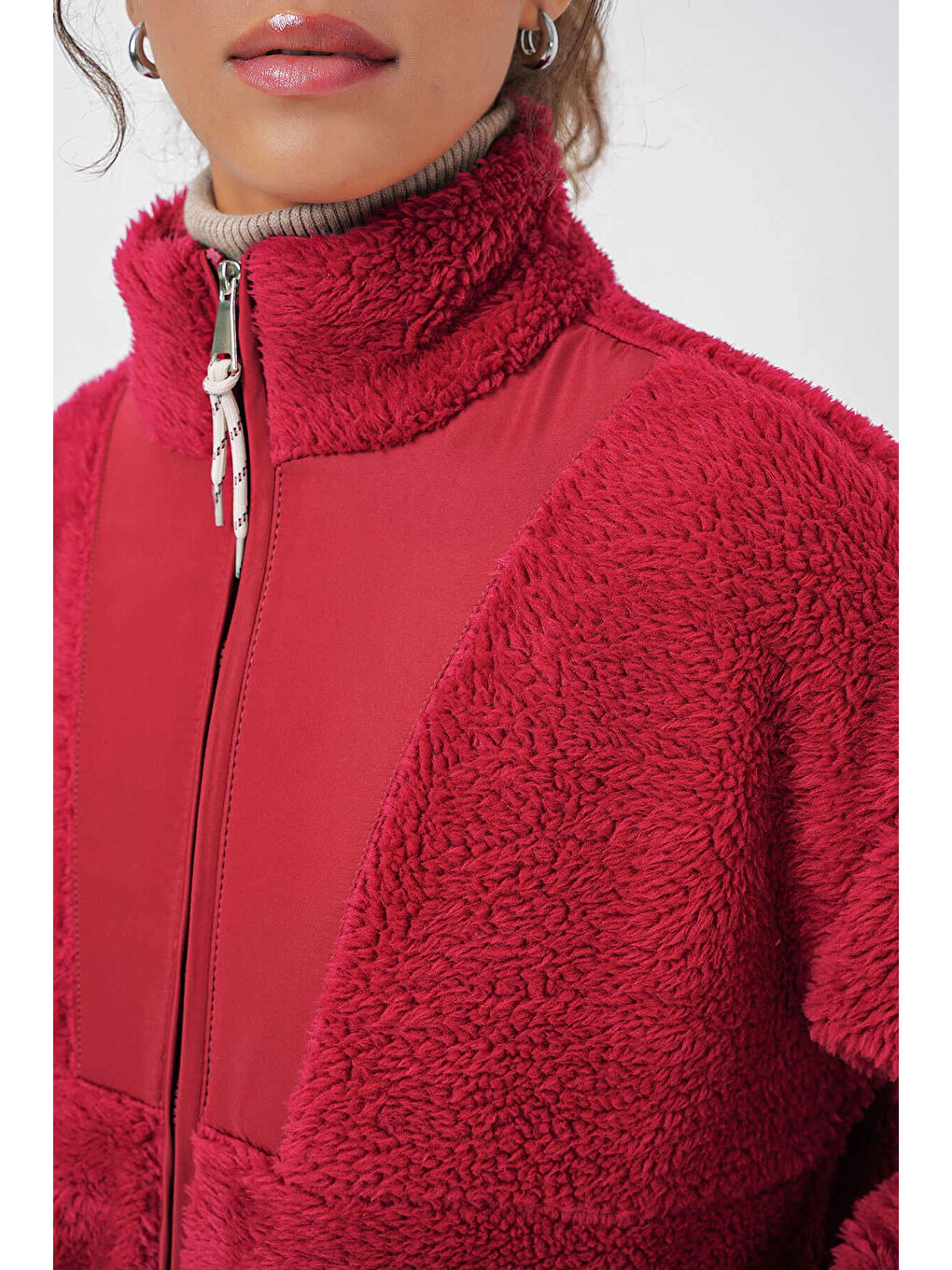 Kadın Kırmızı Baskılı Fermuarlı Suni Yünlü Astarlı Pelüş Ceket HZL25W-BD151941-4