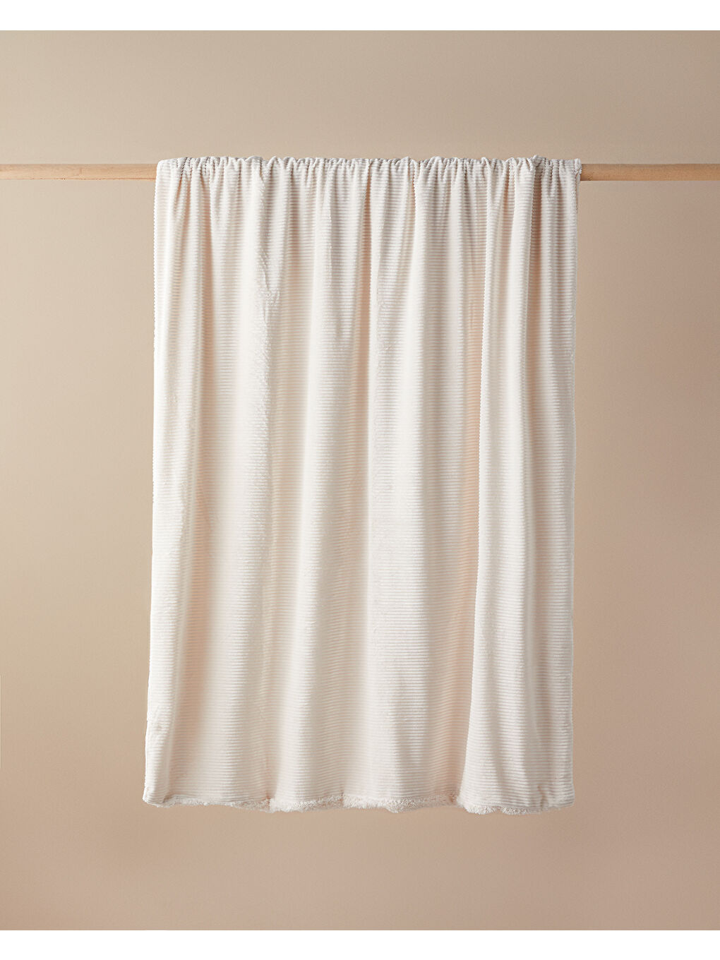 English Home Ekru Corduroy Sherpa Kadife Tv Battaniye 120x160 cm Krem