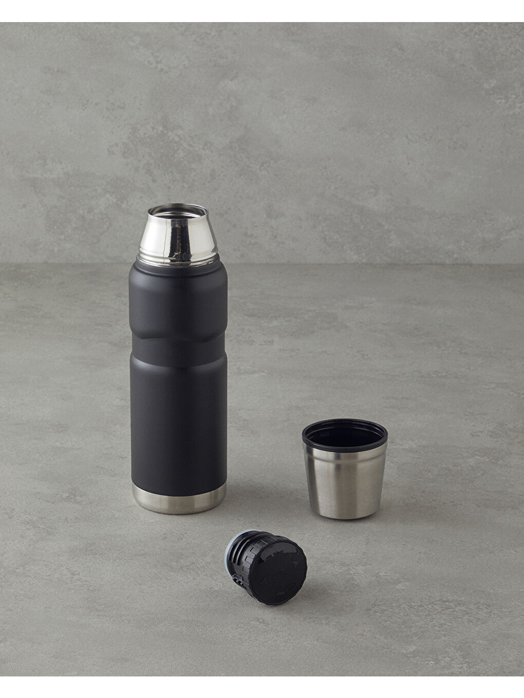 HeatLock Çelik Bardaklı Termos 500 ml Siyah-1