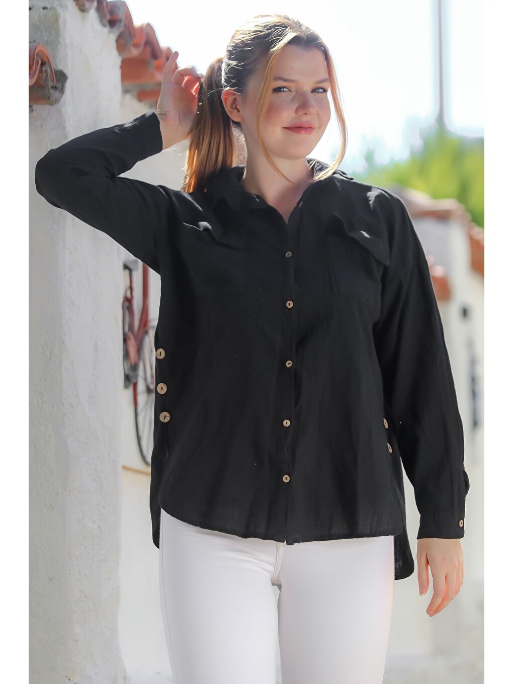 Organik Pamuk Siyah Gömlek Yaka Uzun Kol Çift Kapaklı Cepli Arkası Uzun Dokuma Gömlek 70 65-5