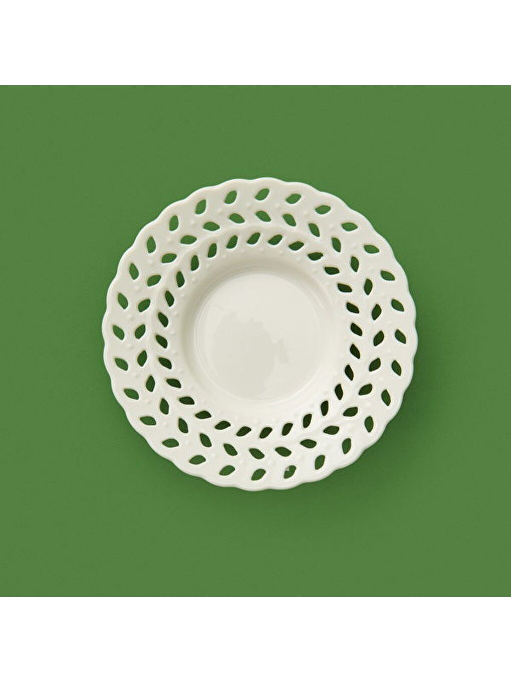 Yaprak Dantel Motifli Porselen Çay Tabağı - Beyaz-1