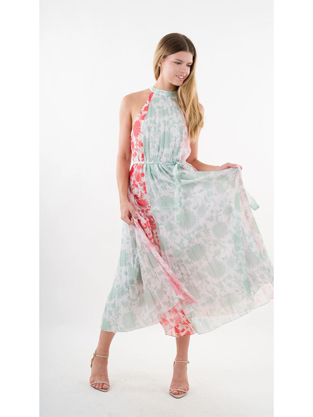 Kadın Kırmızı Yeşil Bloklu Yaprak Desenli Halter Yaka Kuşaklı Astarlı Uzun Elbise HZL24S-YY233-3