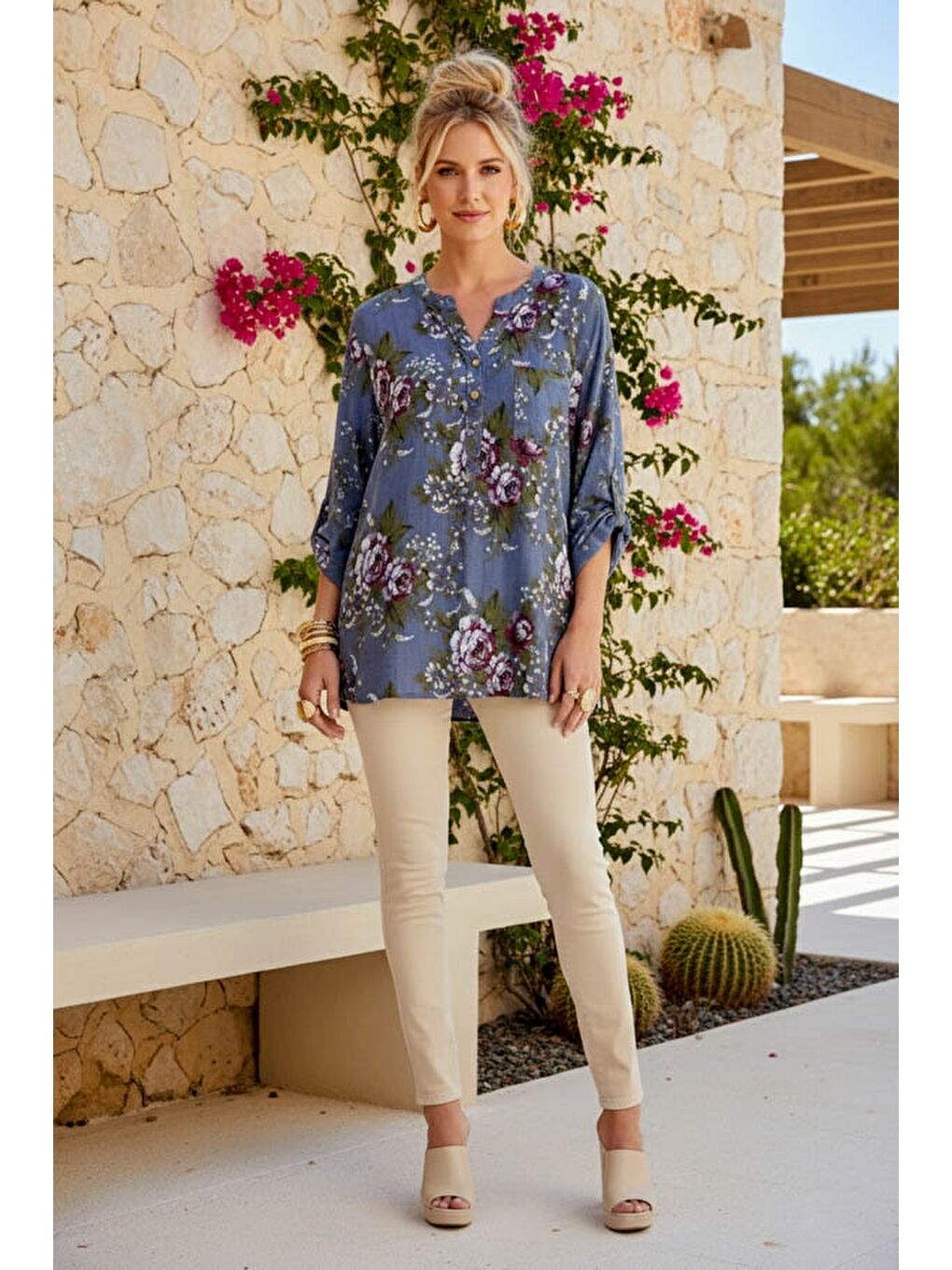 İtalyan İndigo Hakim Yaka Düğmeli 3/4 Kol Çiçekli Cepli Casual Keten Görünümlü Dokuma Bluz 75 65-3
