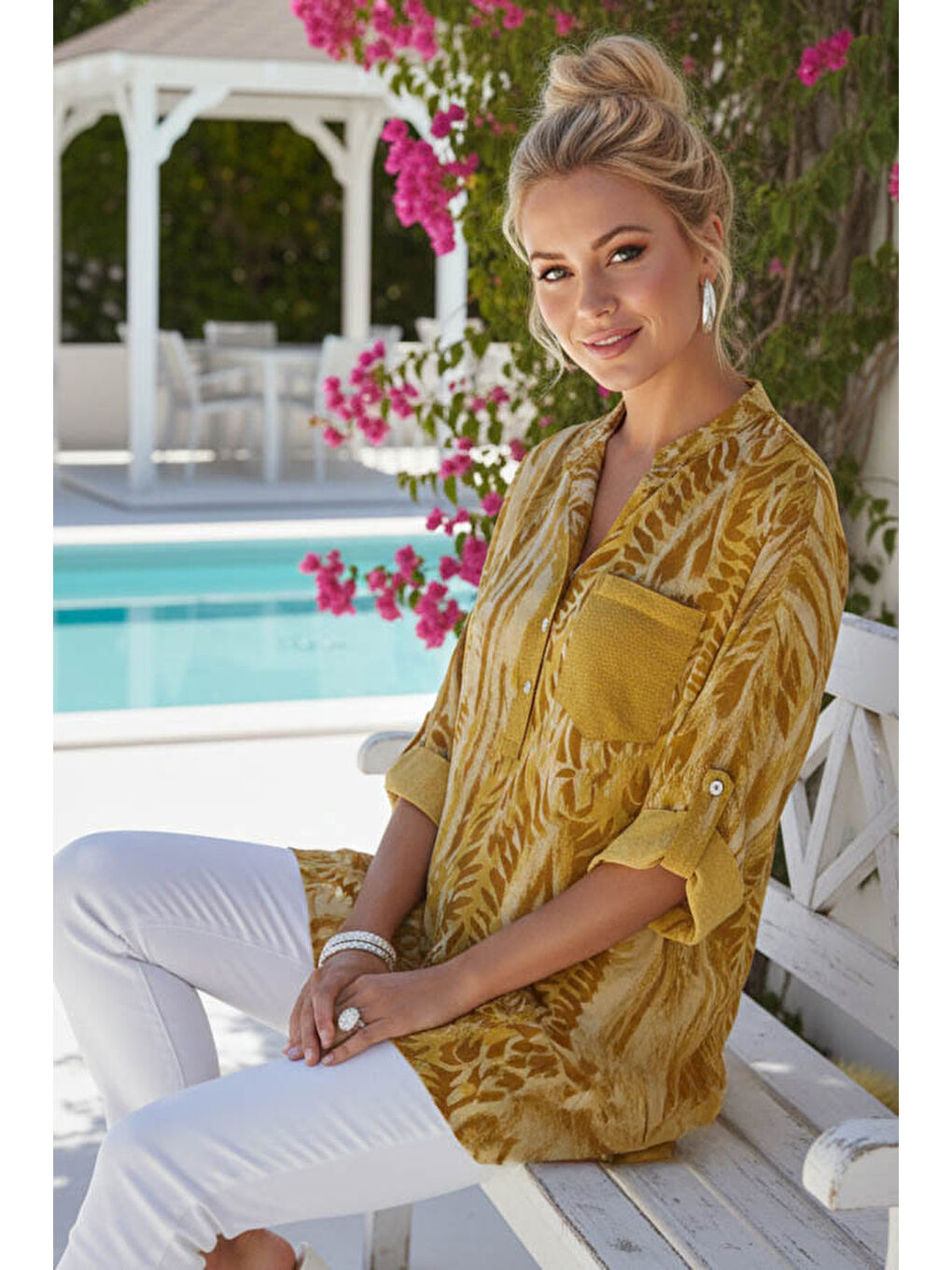 Sarı İtalyan Hardal Hakim Yaka Düğmeli 3/4 Kol Desenli Düğmeli Pullu Cepli Viskon Dokuma Bluz 72 65-3