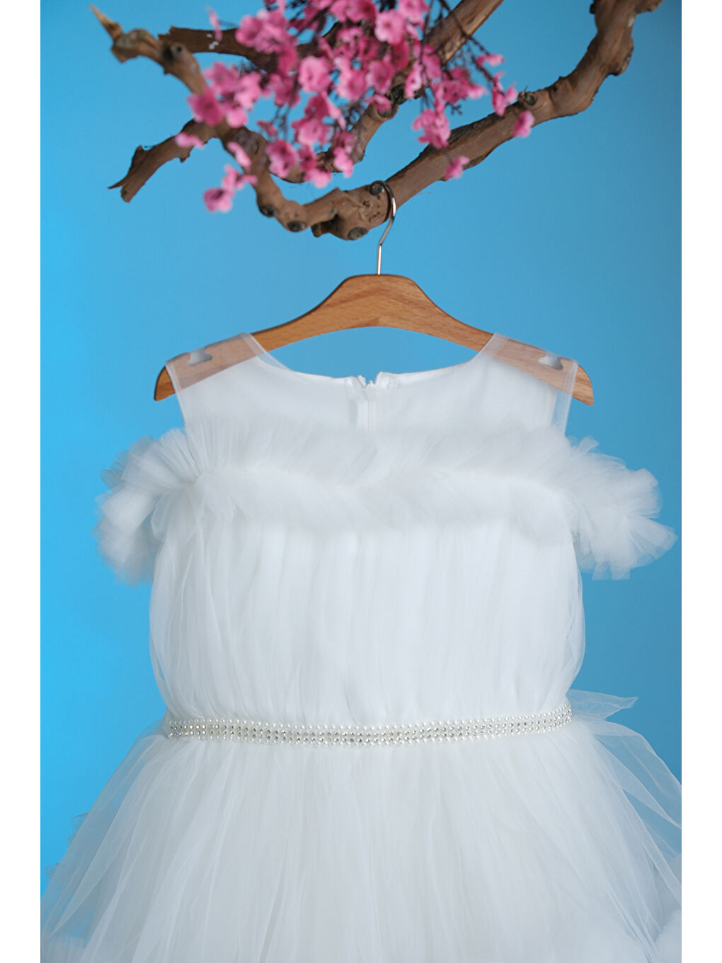 Beyaz Kız Çocuk Kat Kat Tüllü Kuyruklu Prenses Elbise-3
