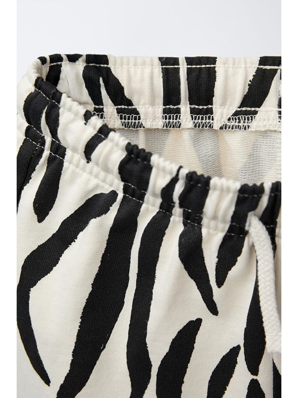 Erkek Çocuk Pamuklu Siyah Zebra Baskılı T-Shirt Ve Şort Takım - Eğlenceli Yazlık-3