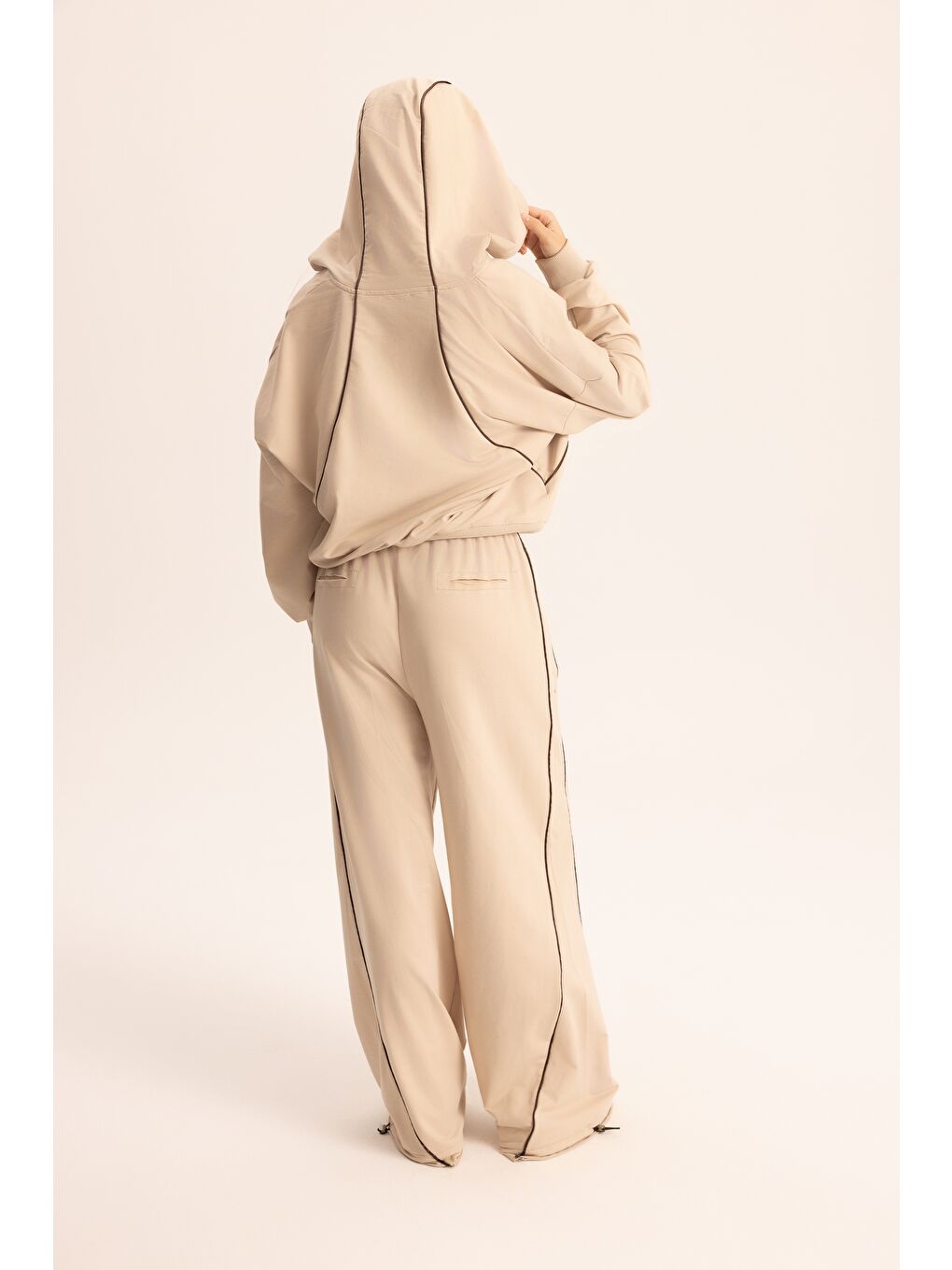 Beyaz Tyon Şerit Detay Kemik Kapüşonlu Crop Eşofman Takım-4