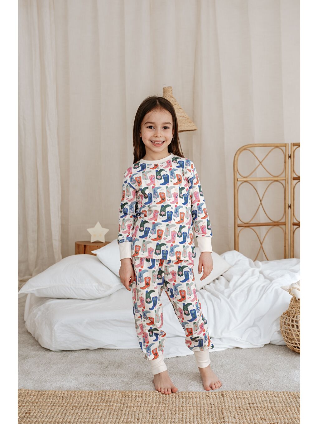 Karışık Kovboy Çizme Baskılı Color Shapes Çocuk Pijama Seti-1