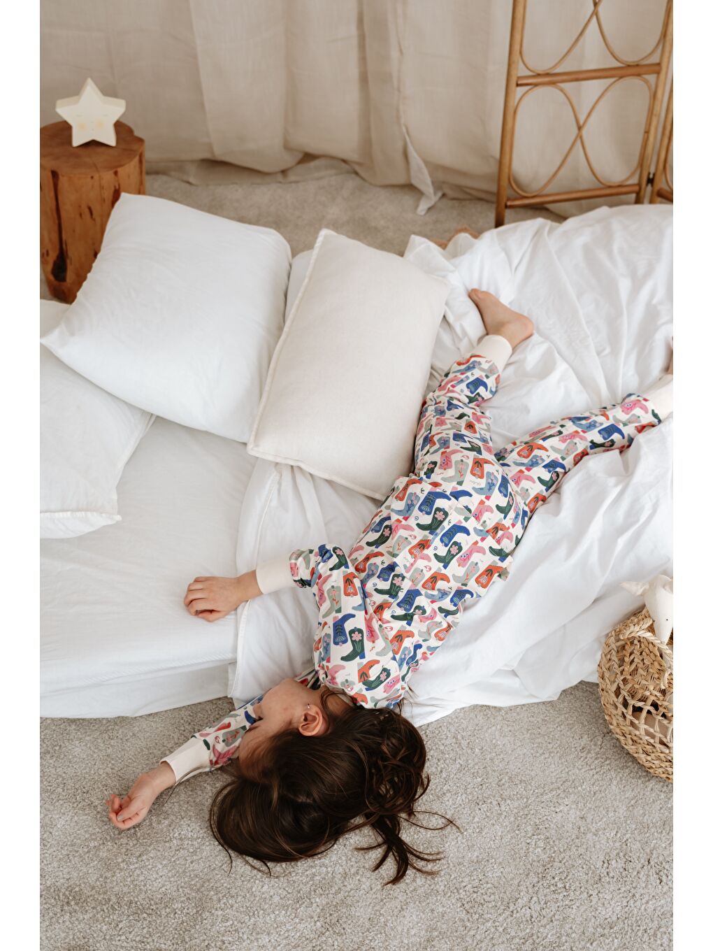 Karışık Kovboy Çizme Baskılı Color Shapes Çocuk Pijama Seti-5