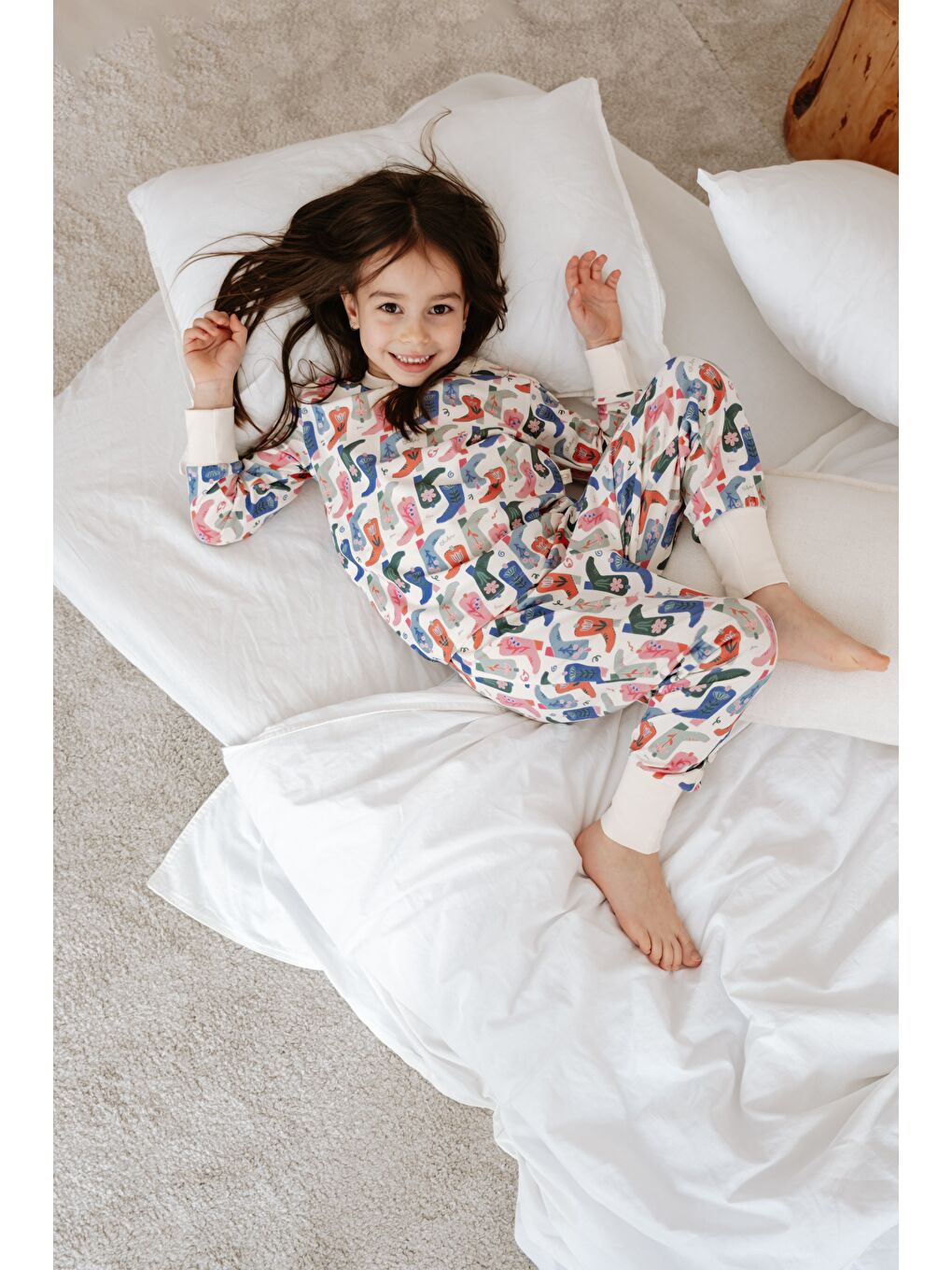 Karışık Kovboy Çizme Baskılı Color Shapes Çocuk Pijama Seti-6