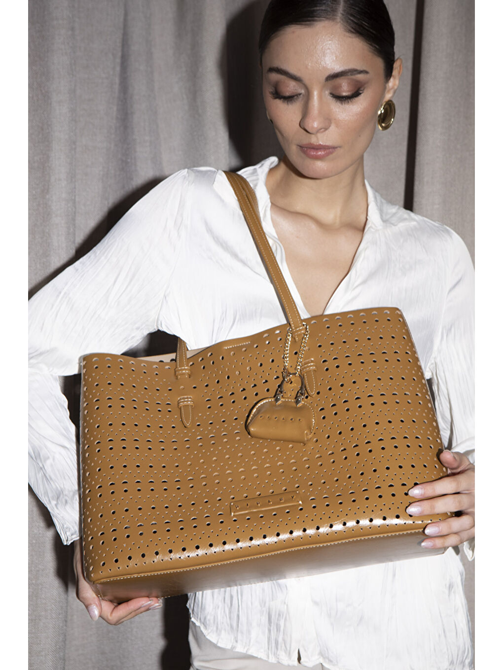 Sisley Kahverengi Kadin Kol Çantasi Camel SLY169