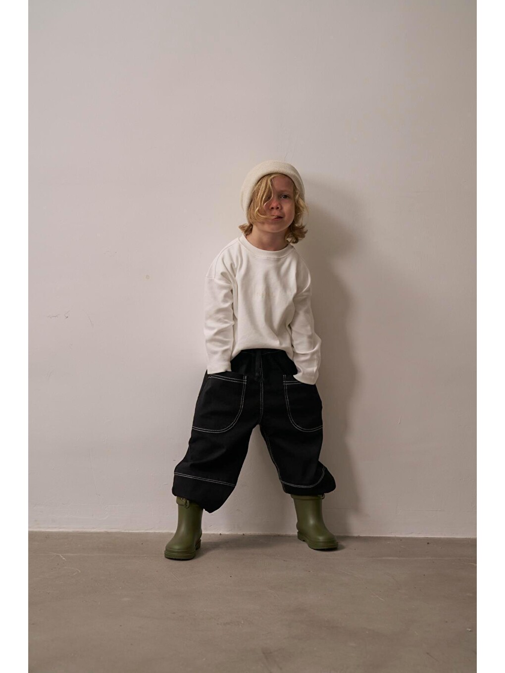 Siyah Cep Detaylı Unisex Jean Pantolon-4