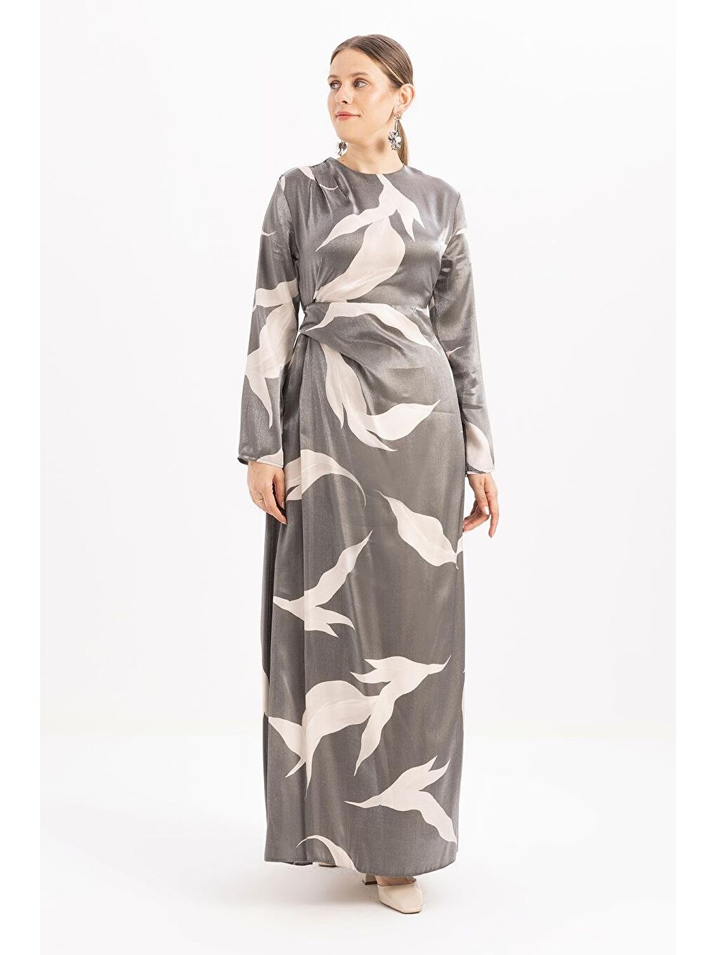 Siyah-Ekru-Parlak Desenli Elbise-1