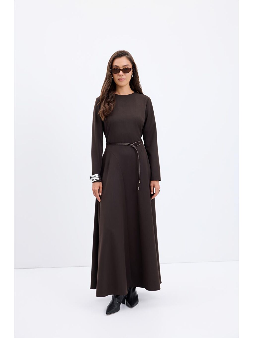 Kahverengi Bisiklet Yaka Parçalı Uzun Elbise Kahve-1
