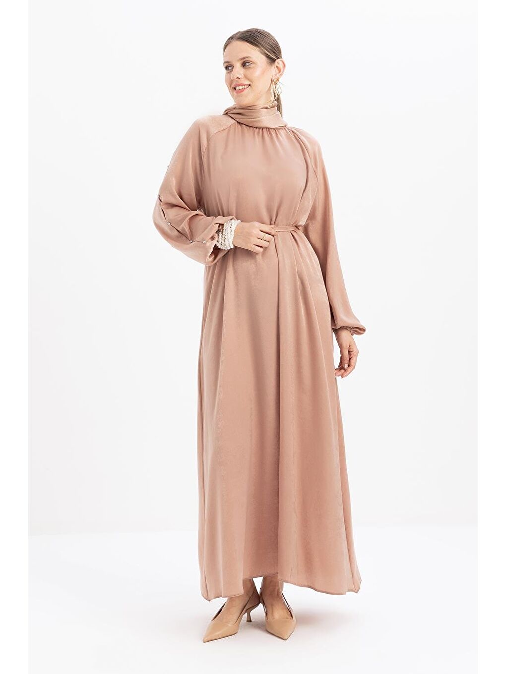 Bej Vizon-Taşlı Saten Elbise