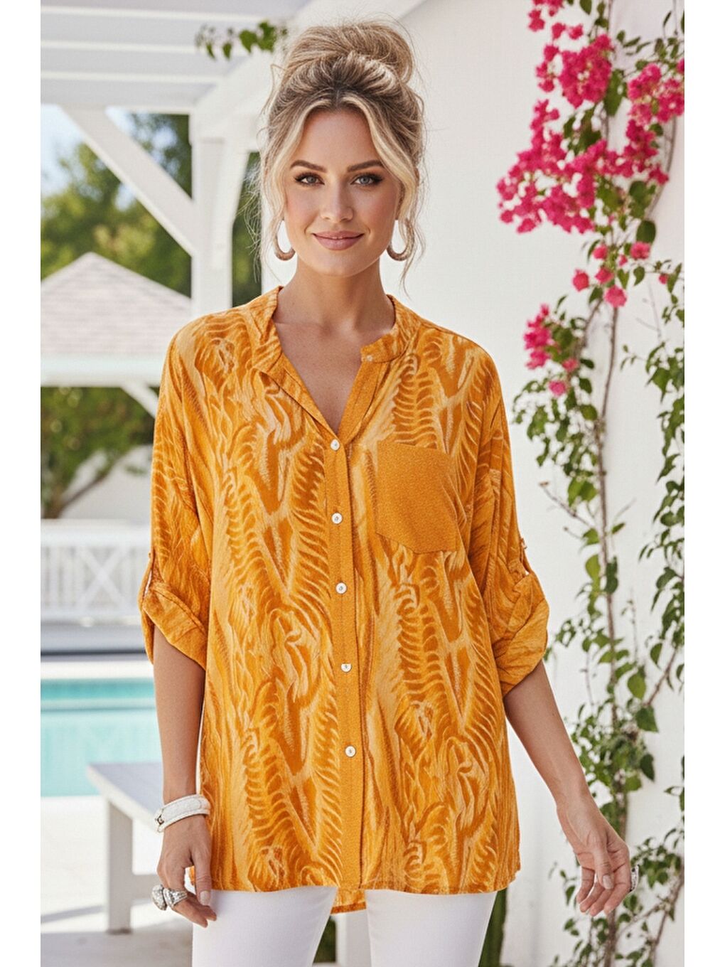 İtalyan Turuncu Hakim Yaka Düğmeli 3/4 Kol Desenli Düğmeli Pullu Cepli Viskon Dokuma Bluz 72 65-2