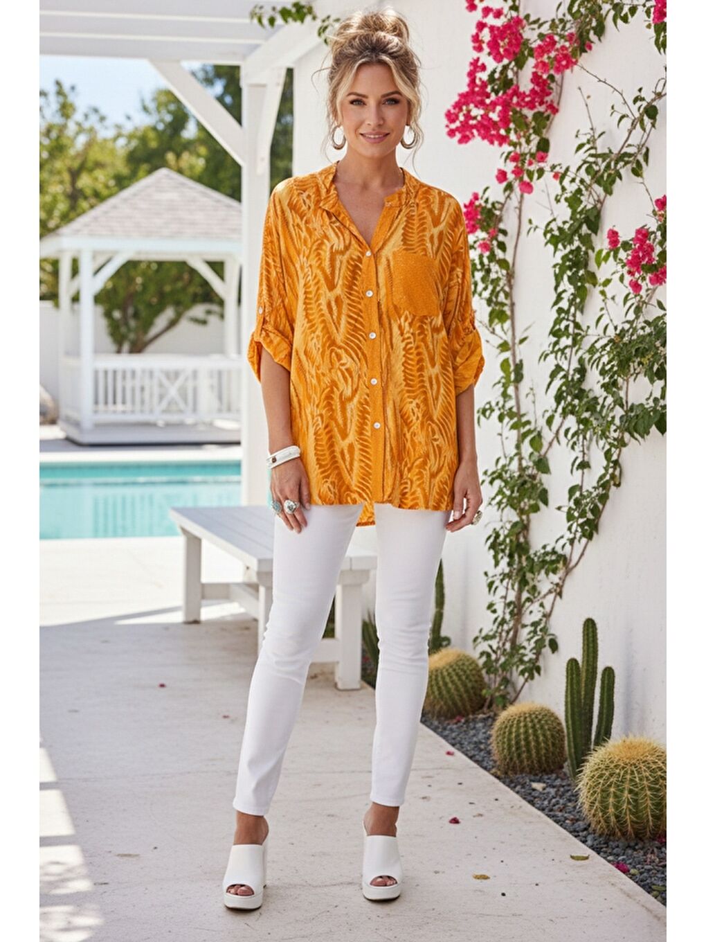 İtalyan Turuncu Hakim Yaka Düğmeli 3/4 Kol Desenli Düğmeli Pullu Cepli Viskon Dokuma Bluz 72 65-4