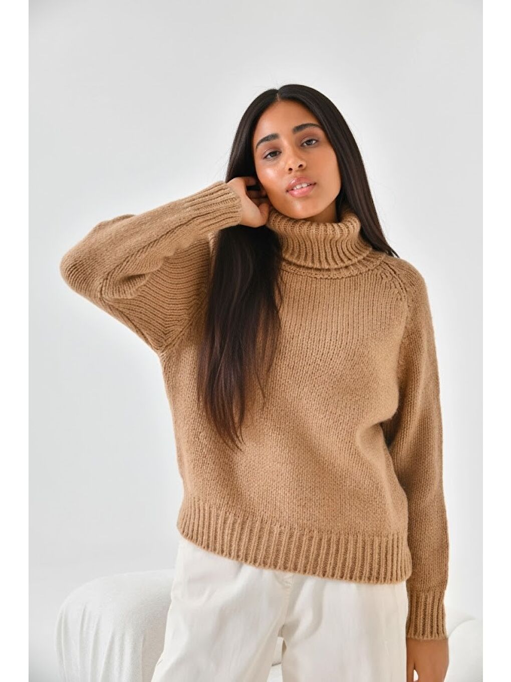 Kahverengi Kadın Balıkçı Yaka Kaşkorse Triko Kazak-1