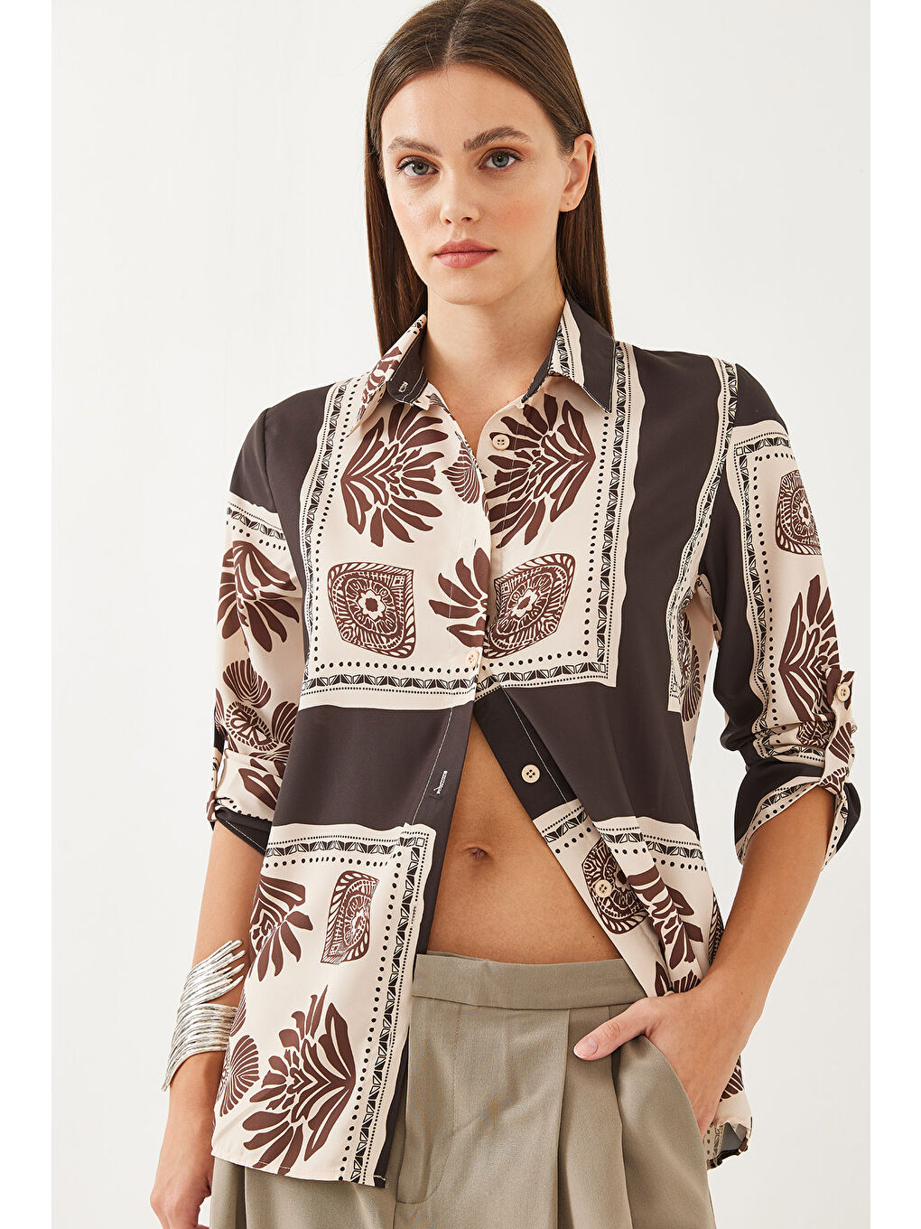 Haki Kadın Desenli Saten Gömlek MBMS-3