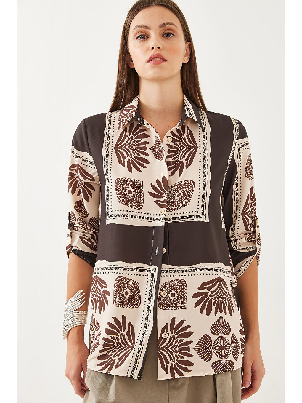 Haki Kadın Desenli Saten Gömlek MBMS-5