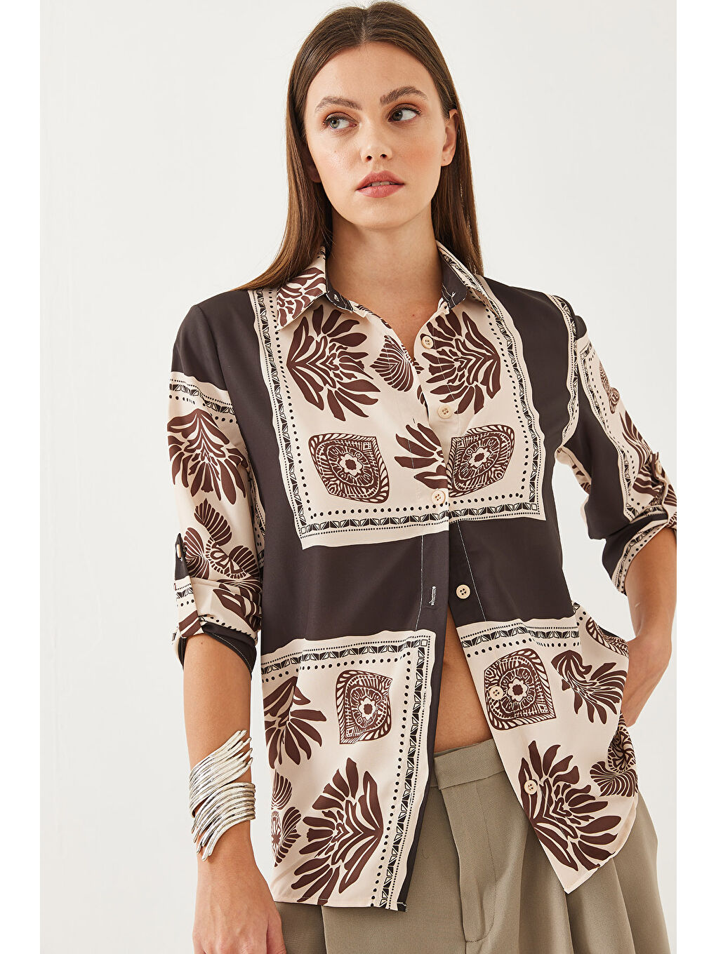 Haki Kadın Desenli Saten Gömlek MBMS-6