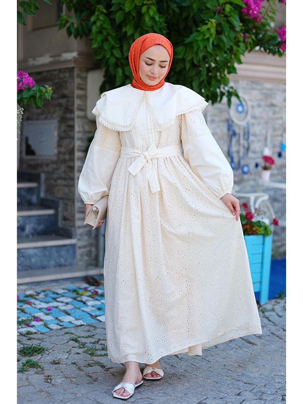 Ekru Bebe Yaka Dantel Detay Elbise Krem