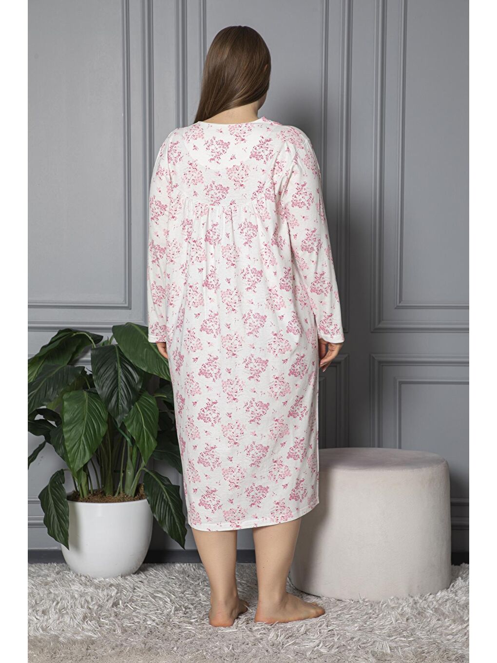 Pembe %100 Pamuklu Mevsimlik Uzun Kol Penye Büyük Beden Anne Gecelik 1503-4