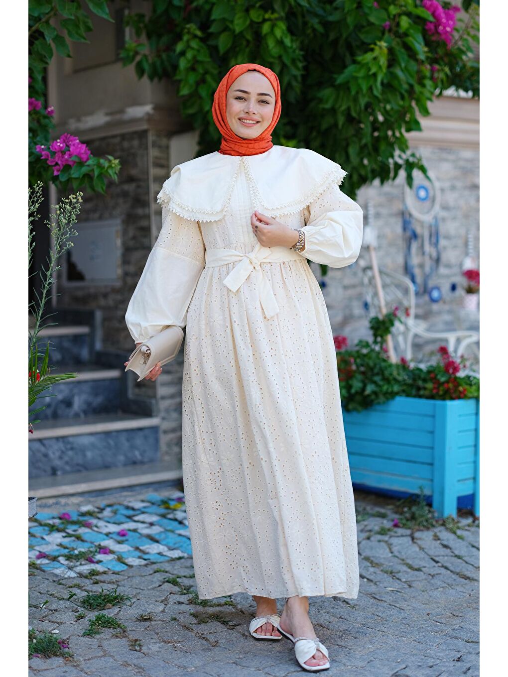 Ekru Bebe Yaka Dantel Detay Elbise Krem-2