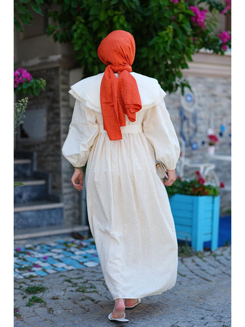 Ekru Bebe Yaka Dantel Detay Elbise Krem-3