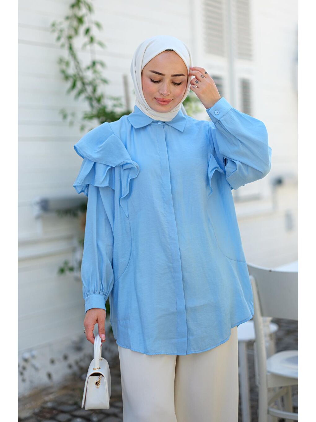 Locco Moda Gizli Düğmeli Püskül Detay Gömlek Açık Mavi - 1