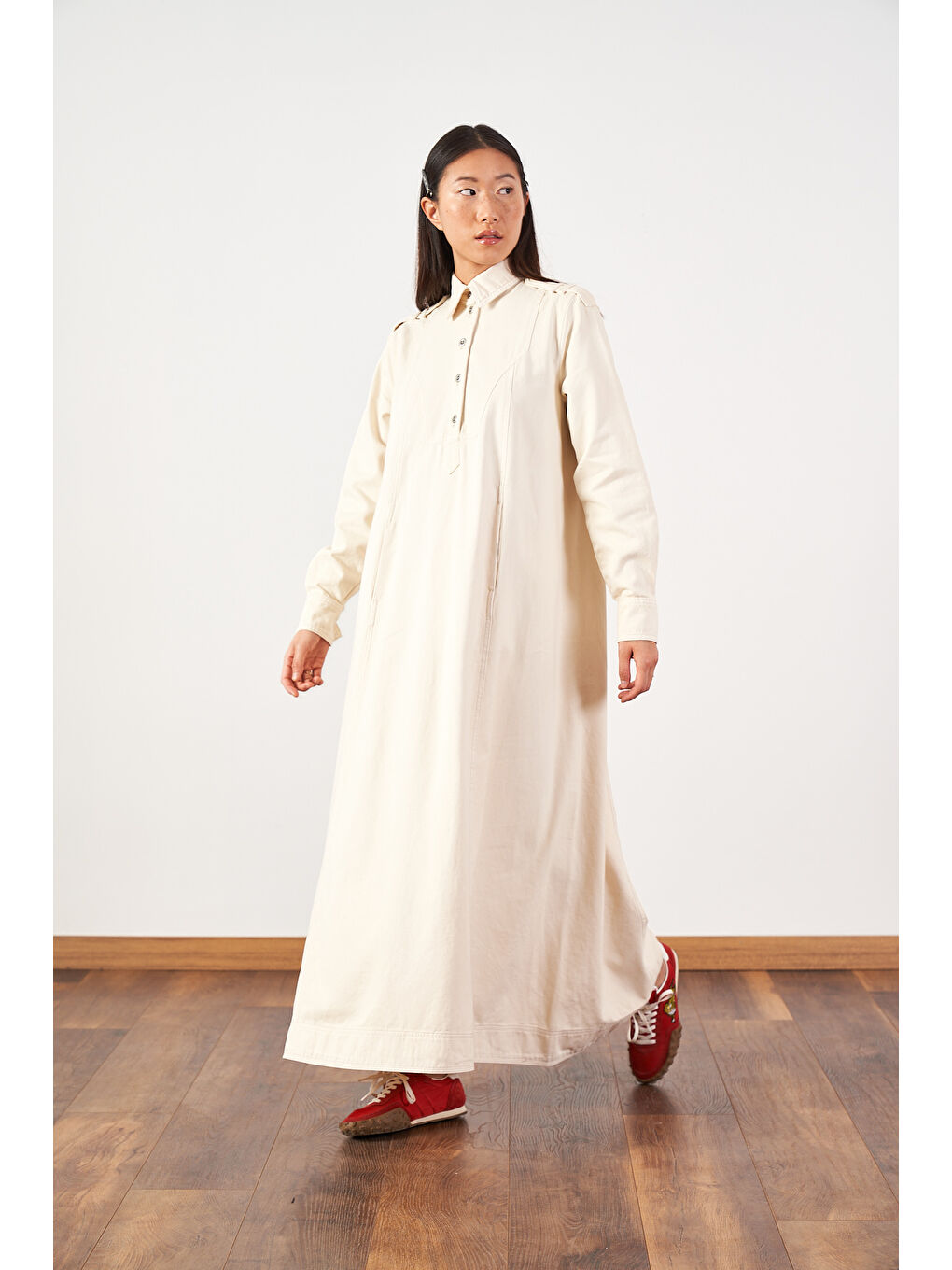 Oversize Kuşaklı Yaka Düğmeli Uzun Denim Elbise Ekru-3
