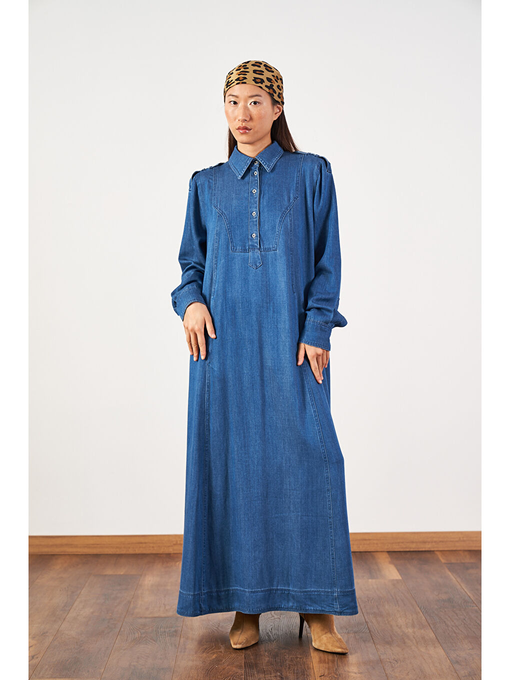 Oversize Kuşaklı Yaka Düğmeli Uzun Denim Elbise Koyu Mavi
