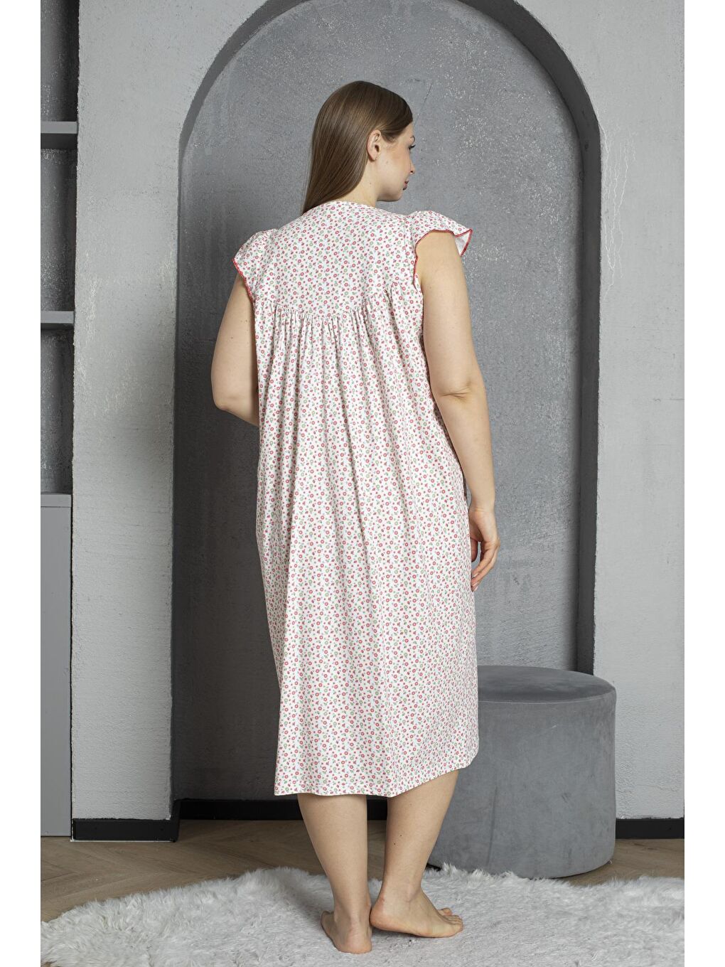 Kırmızı Düğmeli Yaka Kolsuz %100 Pamuklu Penye Büyük Beden Anne Geceliği 600-4