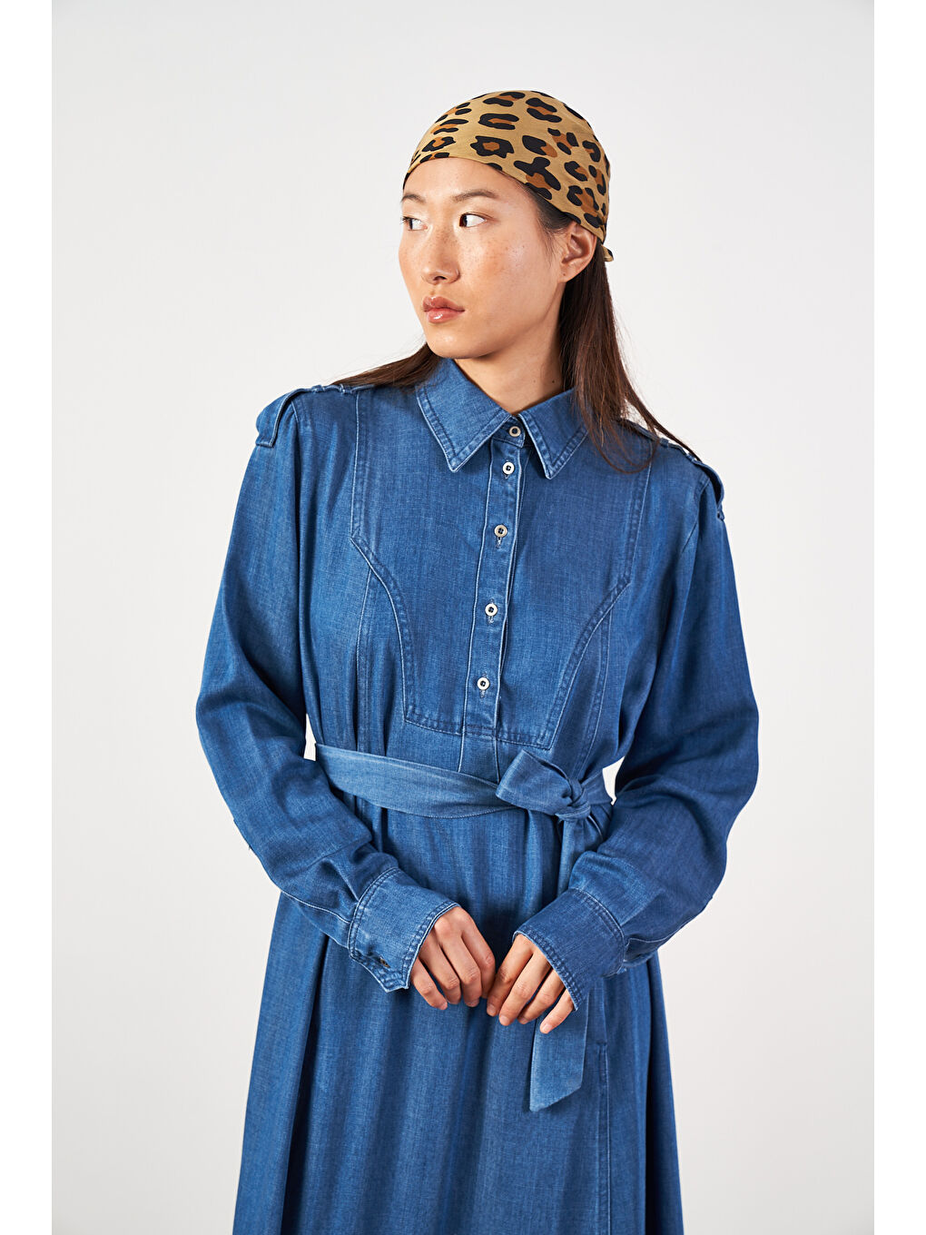 Oversize Kuşaklı Yaka Düğmeli Uzun Denim Elbise Koyu Mavi-7