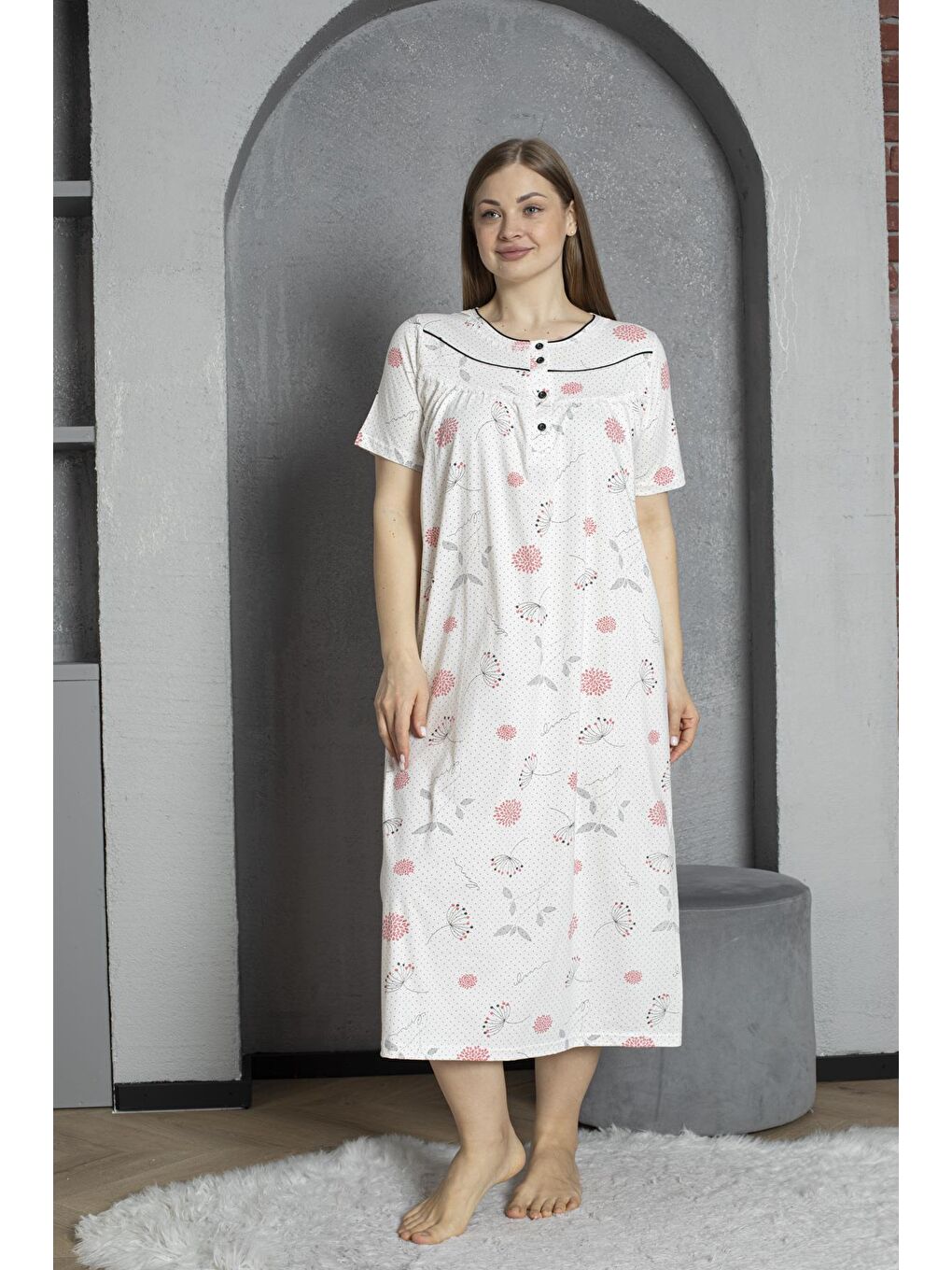 Kırmızı Düğmeli Yaka Kısa Kol %100 Pamuklu Penye Büyük Beden Anne Geceliği 1515-1