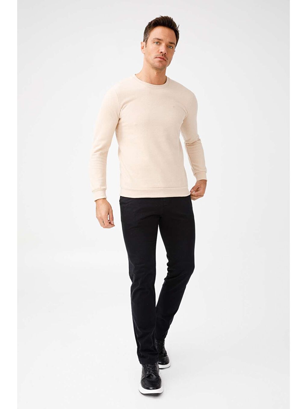 Bej Rahat Kalıp Bisiklet Yaka Düz Uzun Kollu Triko