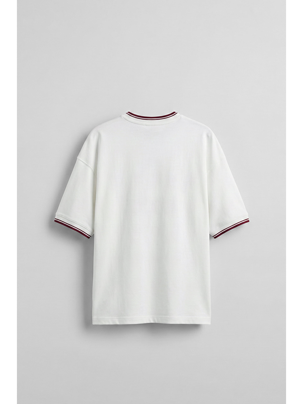 Erkek Oversize Nakışlı Kontrast Yaka Kolej T-Shirt Ekru-1